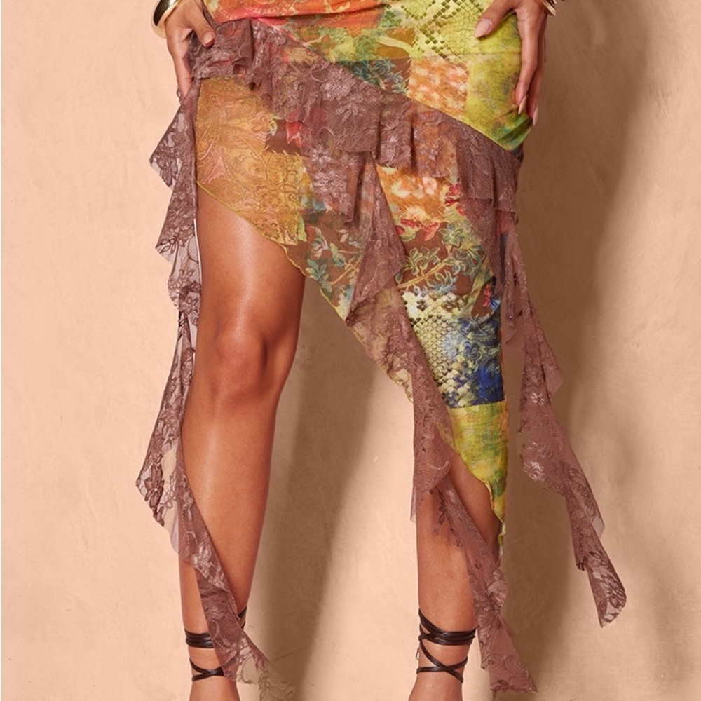 PrettyLittleThing RENAISSANCE ASYMMETRIC MIDI SKIRT Size 10 - Picture 7 of 12